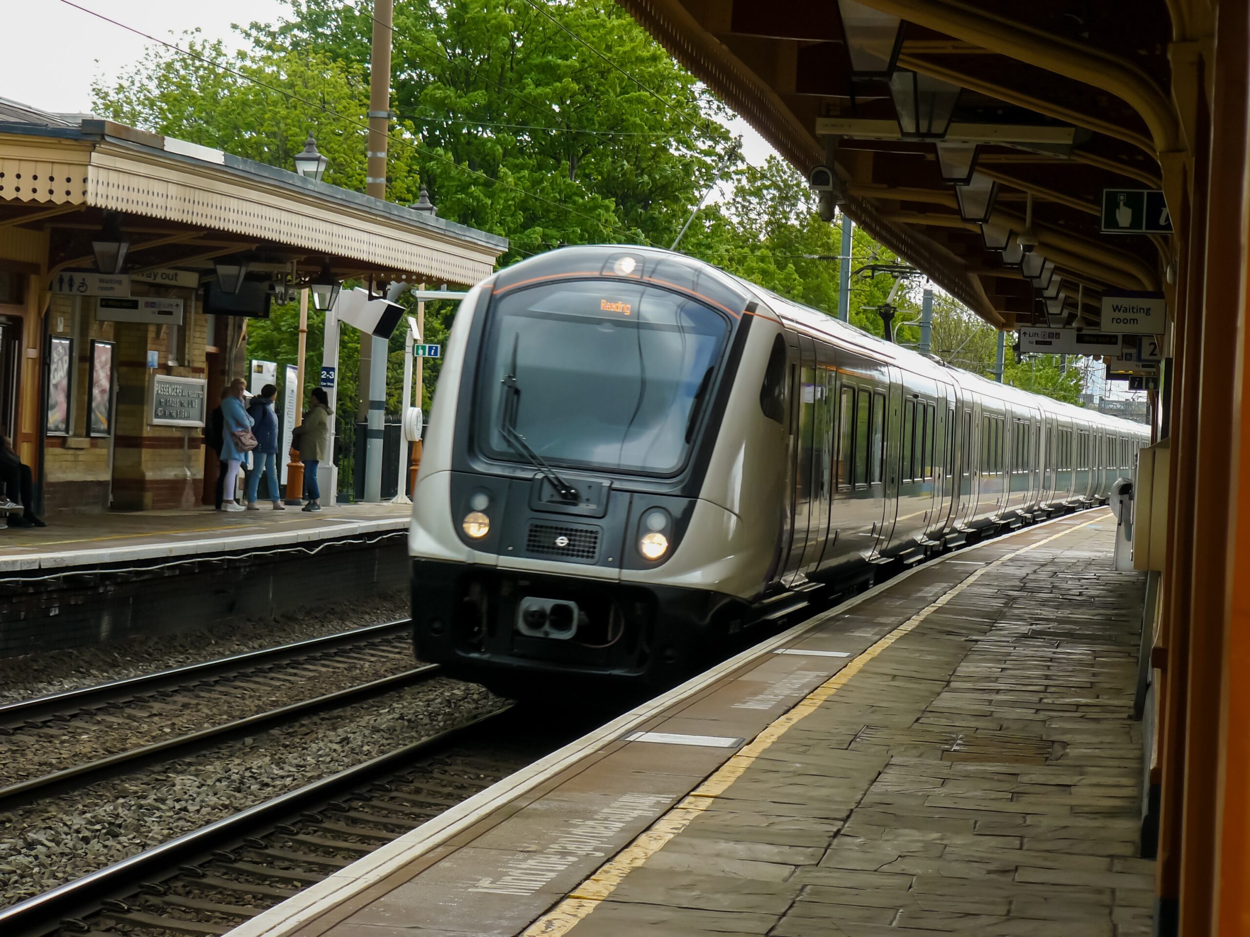 Looking For Budgetd Tour To Europe: Follow These Travel Tips 6 Tips of travelling to europe: Use train trips at reasonable price